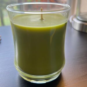 PartyLite escential jar candle 8.4 oz